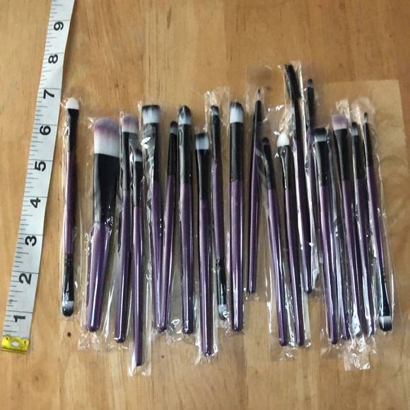 Other - BOGO 20 Makeup Brushes